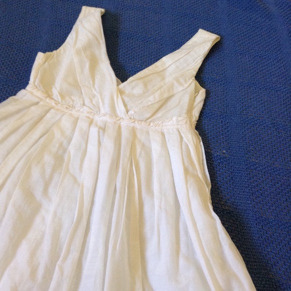 GAP while silk sleeveless dress - Picture 4 of 4